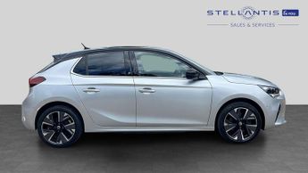 Vauxhall Corsa Electric 50kWh Elite Premium Hatchback 5dr Electric Auto (136 ps)