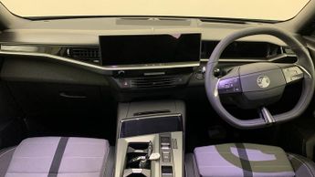 Vauxhall Grandland Electric 73kWh Ultimate SUV 5dr Electric Auto (213 ps)
