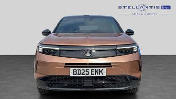 Vauxhall Grandland 1.2 Ultimate SUV 5dr Petrol Hybrid e-DCT Euro 6 (s/s) (136 ps)