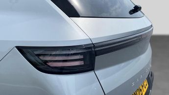 Vauxhall Grandland Electric 73kWh Ultimate SUV 5dr Electric Auto (213 ps)