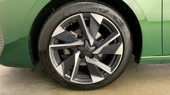Peugeot 308 1.2 PureTech Allure Premium Hatchback 5dr Petrol EAT Euro 6 (s/s