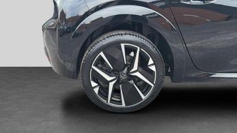 Peugeot 208 51kWh GT Hatchback 5dr Electric Auto (7.4kW Charger) (156 ps)