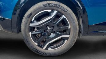 Peugeot 3008 73kWh GT SUV 5dr Electric Auto (210 ps)