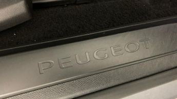 Peugeot 3008 SUV 1.2 PureTech GPF Allure SUV 5dr Petrol EAT Euro 6 (s/s) (130 ps)
