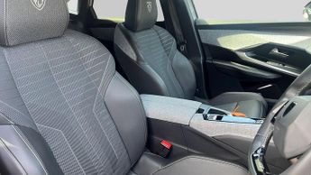Peugeot 3008 73kWh GT SUV 5dr Electric Auto (210 ps)
