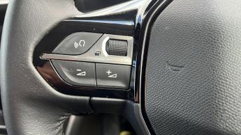 Peugeot 208 50kWh Allure Premium Hatchback 5dr Electric Auto (136 ps)