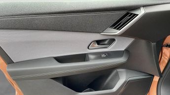 Vauxhall Grandland 1.2 Ultimate SUV 5dr Petrol Hybrid e-DCT Euro 6 (s/s) (136 ps)