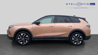 Vauxhall Grandland 1.2 Ultimate SUV 5dr Petrol Hybrid e-DCT Euro 6 (s/s) (136 ps)