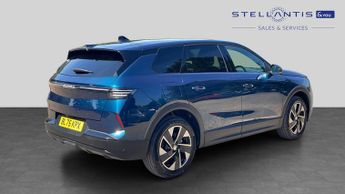 Vauxhall Grandland 1.2 Ultimate SUV 5dr Petrol Hybrid e-DCT Euro 6 (s/s) (145 ps)