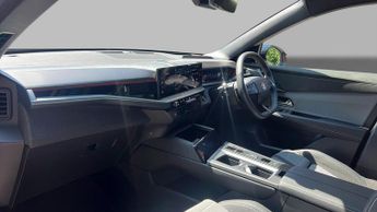 Vauxhall Grandland Electric 73kWh Ultimate SUV 5dr Electric Auto (213 ps)