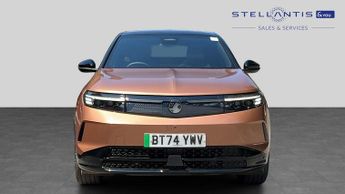 Vauxhall Grandland Electric 73kWh Ultimate SUV 5dr Electric Auto (213 ps)