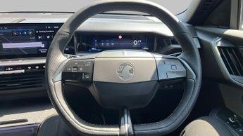 Vauxhall Grandland Electric 73kWh Ultimate SUV 5dr Electric Auto (213 ps)