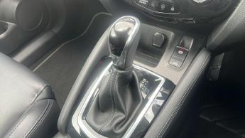 Nissan Qashqai 1.3 DIG-T N-Motion SUV 5dr Petrol DCT Auto Euro 6 (s/s) (160 ps)