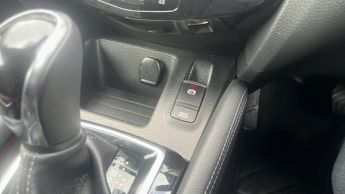 Nissan Qashqai 1.3 DIG-T N-Motion SUV 5dr Petrol DCT Auto Euro 6 (s/s) (160 ps)