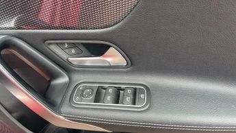 Mercedes-benz A Class 1.5 A180d Sport Hatchback 5dr Diesel 7G-DCT Euro 6 (s/s) (116 ps