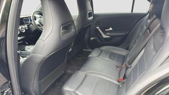 Mercedes-benz A Class 2.0 A35 AMG (Premium) Hatchback 5dr Petrol SpdS DCT 4MATIC Euro 
