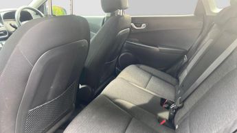 Hyundai Kona 64kWh Premium SUV 5dr Electric Auto (10.5kW Charger) (204 ps)