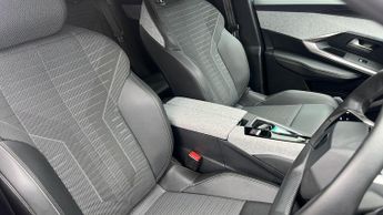 Peugeot 3008 SUV 1.2 Allure SUV 5dr Petrol Hybrid e-DSC6 Euro 6 (s/s) (136 ps)