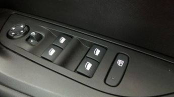Peugeot 2008 1.2 PureTech GT Premium SUV 5dr Petrol EAT Euro 6 (s/s) (155 ps)