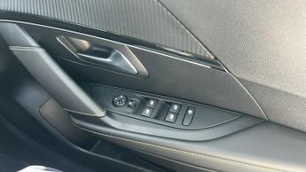 Peugeot 208 50kWh GT Premium Hatchback 5dr Electric Auto (7kW Charger) (136 