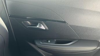 Peugeot 208 50kWh GT Premium Hatchback 5dr Electric Auto (7kW Charger) (136 