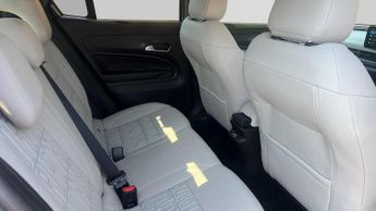 Fiat 600 1.2 MHEV La Prima SUV 5dr Petrol Hybrid e-DCT Euro 6 (s/s) (136 