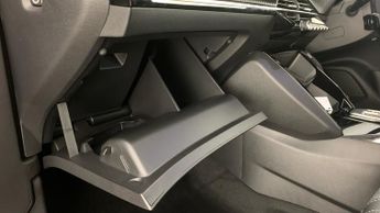 Peugeot 2008 1.2 PureTech Allure SUV 5dr Petrol EAT Euro 6 (s/s) (130 ps)