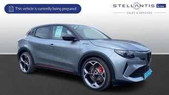 Alfa Romeo Junior 54kWh Elettrica Veloce SUV 5dr Electric Auto (280 ps)