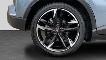 Toyota C-Hr 2.0 VVT-h GR SPORT SUV 5dr Petrol Hybrid CVT Euro 6 (s/s) (184 p