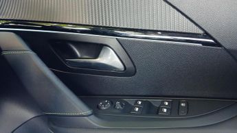 Peugeot 208 50kWh GT Hatchback 5dr Electric Auto (7.4kW Charger) (136 ps)