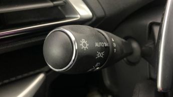 Peugeot 3008 SUV 1.2 PureTech Allure SUV 5dr Petrol EAT Euro 6 (s/s) (130 ps)
