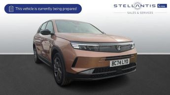Vauxhall Grandland 1.2 Design SUV 5dr Petrol Hybrid e-DCT Euro 6 (s/s) (136 ps)
