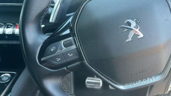 Peugeot 3008 SUV 1.2 PureTech Allure Premium + EAT Euro 6 (s/s) 5dr