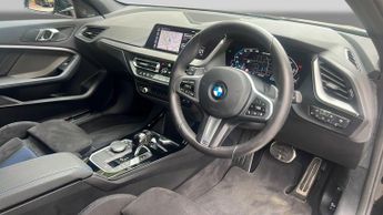BMW 1 Series 2.0 M135i Hatchback 5dr Petrol Auto xDrive Euro 6 (s/s) (306 ps)