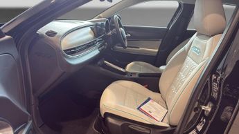 Fiat 600 1.2 MHEV La Prima SUV 5dr Petrol Hybrid e-DCT Euro 6 (s/s) (136 