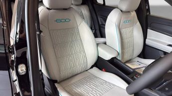 Fiat 600 1.2 MHEV La Prima SUV 5dr Petrol Hybrid e-DCT Euro 6 (s/s) (136 