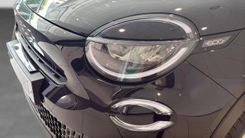 Fiat 600 1.2 MHEV La Prima SUV 5dr Petrol Hybrid e-DCT Euro 6 (s/s) (136 