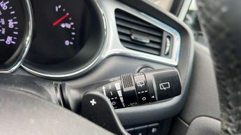 Kia Ceed 1.6 CRDi 2 Hatchback 5dr Diesel DCT Euro 6 (s/s) (134 bhp)