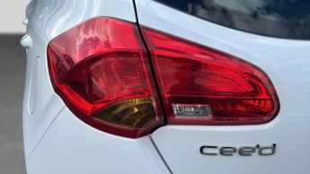 Kia Ceed 1.6 CRDi 2 Hatchback 5dr Diesel DCT Euro 6 (s/s) (134 bhp)