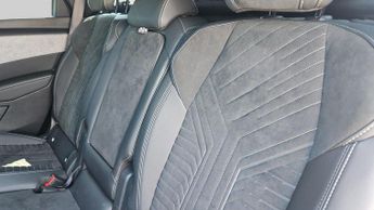 Peugeot 5008 73kWh GT SUV 5dr Electric Auto (210 ps)