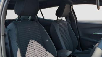 Peugeot 2008 54kWh Active SUV 5dr Electric Auto (11kW Charger) (156 ps)