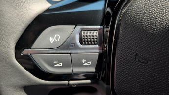 Peugeot 2008 54kWh Active SUV 5dr Electric Auto (11kW Charger) (156 ps)