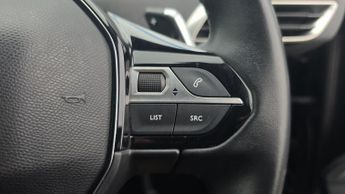 Peugeot 3008 SUV 1.6 13.2kWh Allure Premium SUV 5dr Petrol Plug-in Hybrid e-EAT 4