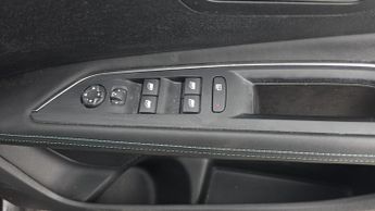 Peugeot 3008 SUV 1.6 13.2kWh Allure Premium SUV 5dr Petrol Plug-in Hybrid e-EAT 4