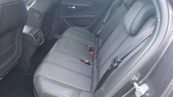 Peugeot 3008 SUV 1.6 13.2kWh Allure Premium SUV 5dr Petrol Plug-in Hybrid e-EAT 4