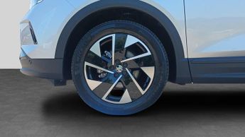 Vauxhall Grandland 1.2 Ultimate SUV 5dr Petrol Hybrid e-DCT Euro 6 (s/s) (136 ps)