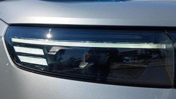 Vauxhall Grandland 1.2 Ultimate SUV 5dr Petrol Hybrid e-DCT Euro 6 (s/s) (136 ps)
