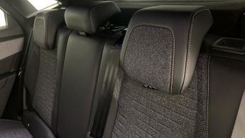 Peugeot 3008 SUV 1.2 Allure SUV 5dr Petrol Hybrid e-DSC6 Euro 6 (s/s) (145 ps)