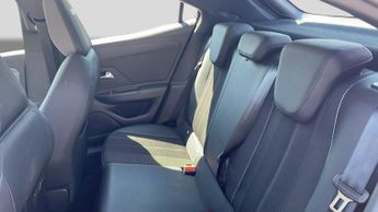 Vauxhall Mokka Electric 50kWh Elite Premium SUV 5dr Electric Auto (136 ps)