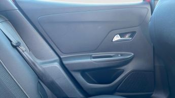 Vauxhall Mokka Electric 50kWh Elite Premium SUV 5dr Electric Auto (136 ps)